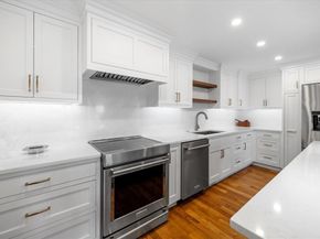2001 Marina Dr 608, Quincy MA 02171