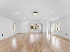 25 Shaw Rd, Wellesley MA 02481