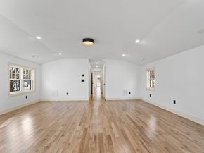 25 Shaw Rd, Wellesley MA 02481