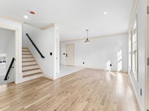 25 Shaw Rd, Wellesley MA 02481