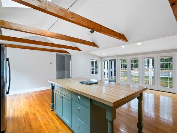 290 Beaver Dam Rd, Scituate MA 02066