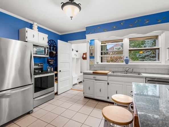 15 Beacon St, Danvers MA 01923