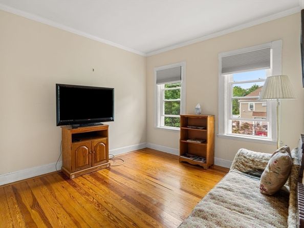 15 Beacon St, Danvers MA 01923