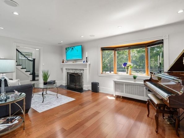 9 Venner Rd, Arlington MA 02476