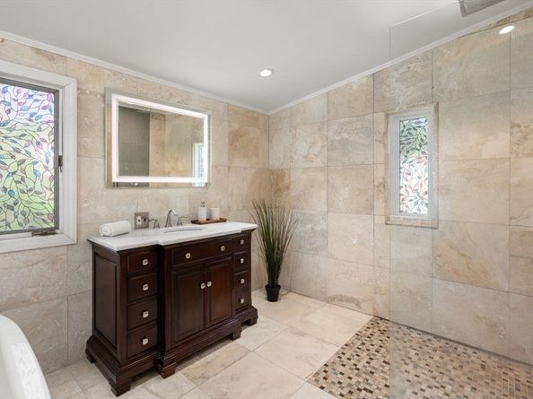 9 Venner Rd, Arlington MA 02476