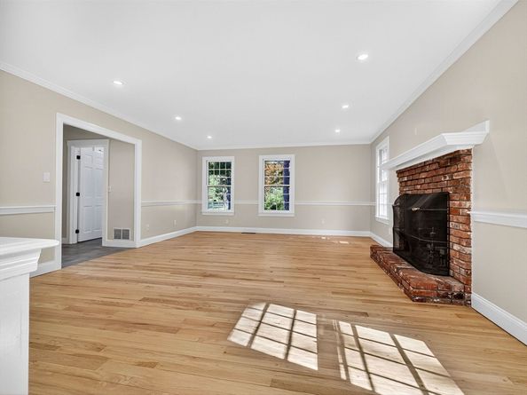 14 Buckmaster Dr, Sudbury MA 01776
