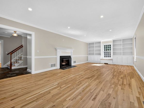 14 Buckmaster Dr, Sudbury MA 01776
