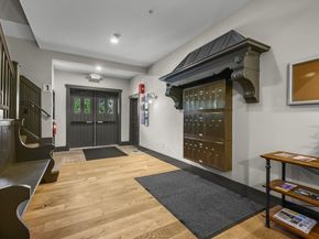 76 Court St. 6, Plymouth MA 02360