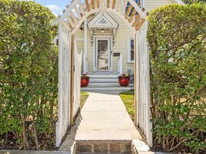 60 Clifton Ave, Brockton MA 02301