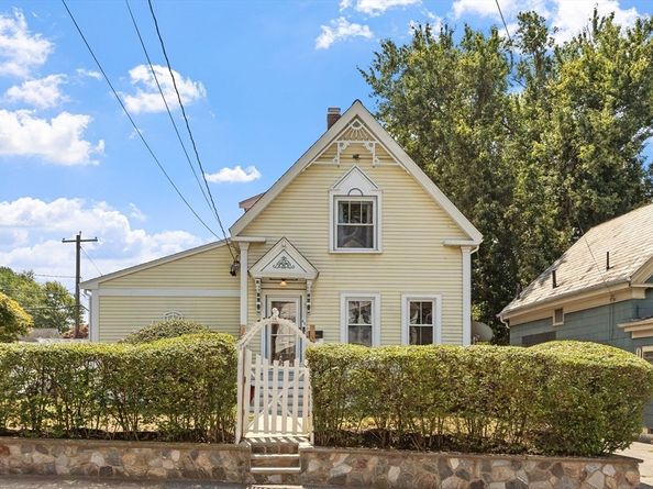 60 Clifton Ave, Brockton MA 02301