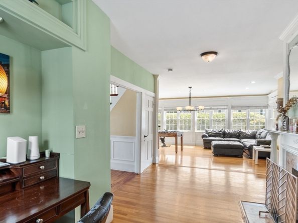 60 Clifton Ave, Brockton MA 02301