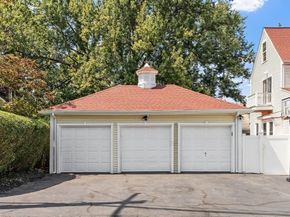 60 Clifton Ave, Brockton MA 02301
