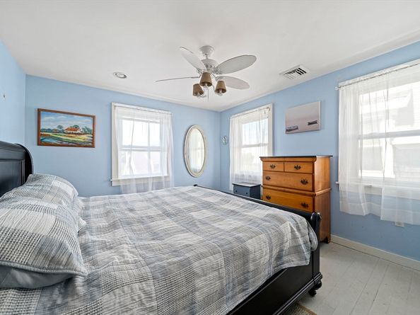 53 Ocean St, Marshfield MA 02050