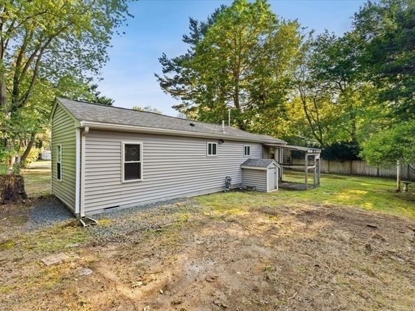 29 Glendale Ave, Brockton MA 02301