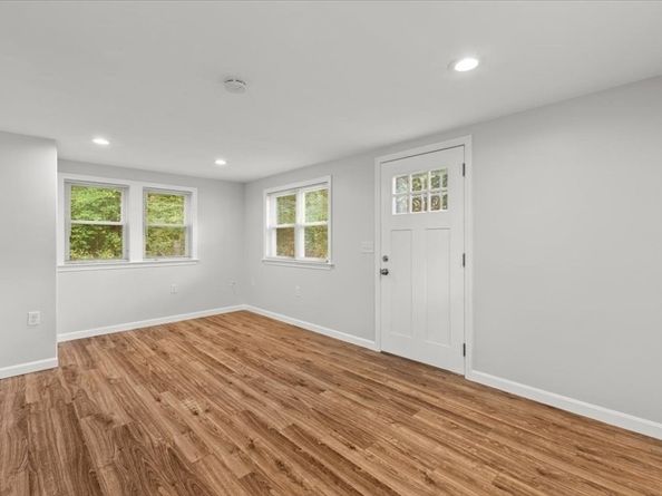 29 Glendale Ave, Brockton MA 02301