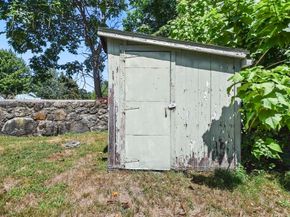 51 Colantha Ave, Brockton MA 02301