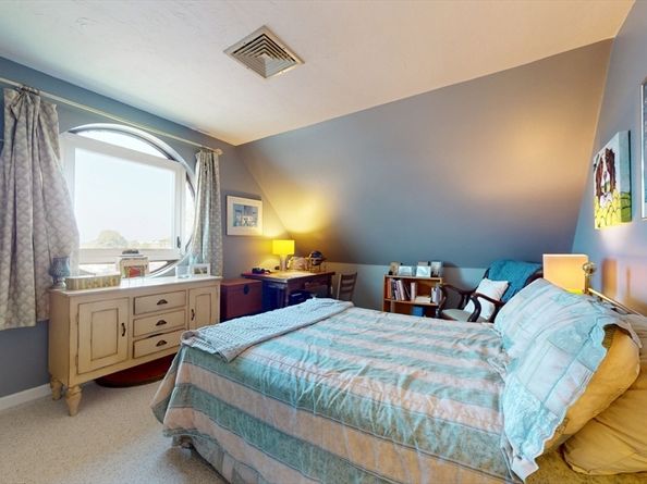 62 E Central St 305, Natick MA 01760