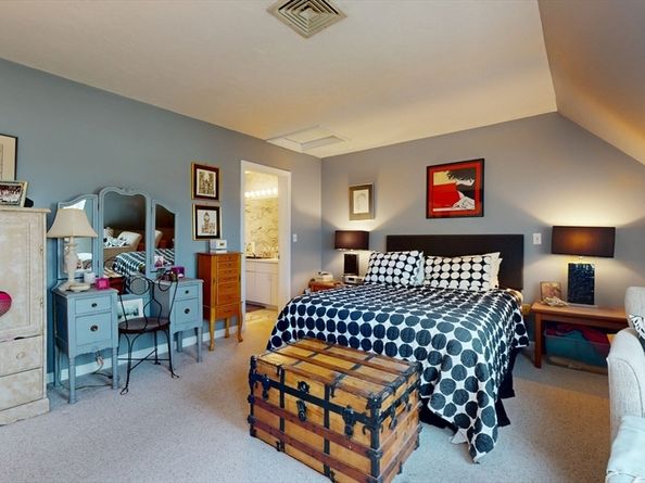 62 E Central St 305, Natick MA 01760