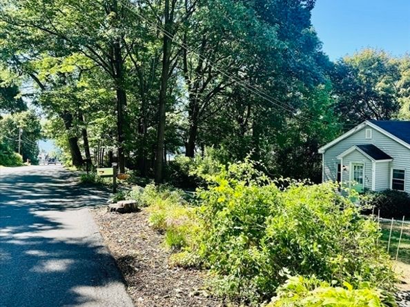 452 Hollis Road, Lunenburg MA 01462