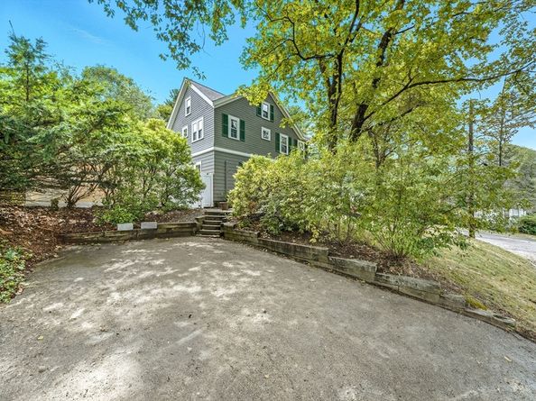 10 Preston Road, Lexington MA 02420