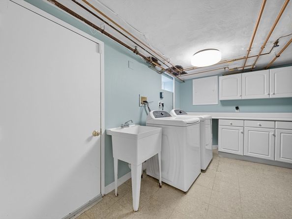 10 Preston Road, Lexington MA 02420