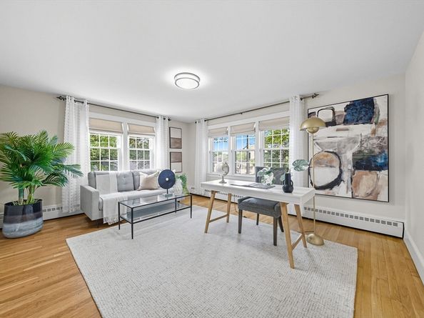 10 Preston Road, Lexington MA 02420