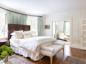 59 Hyde Ave, Newton MA 02458