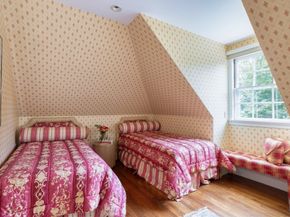 59 Hyde Ave, Newton MA 02458