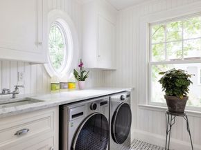 59 Hyde Ave, Newton MA 02458