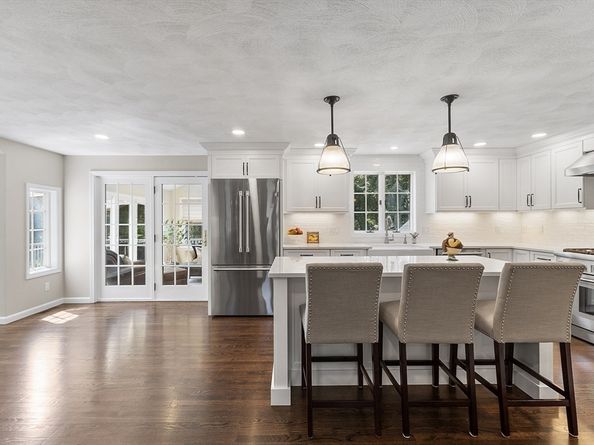 3 Wallen Way, Middleton MA 01949