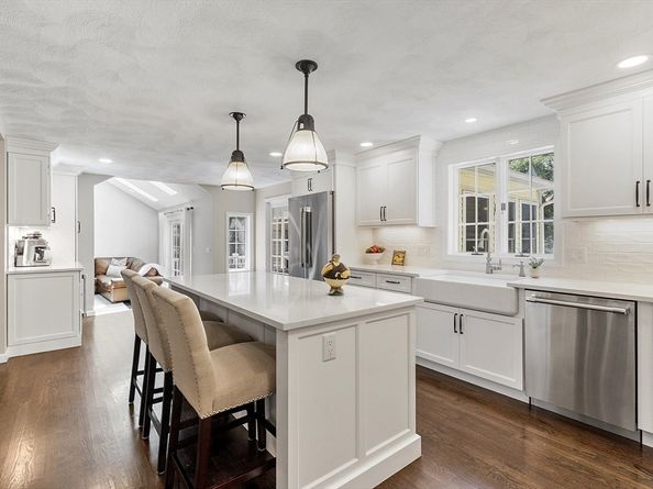 3 Wallen Way, Middleton MA 01949