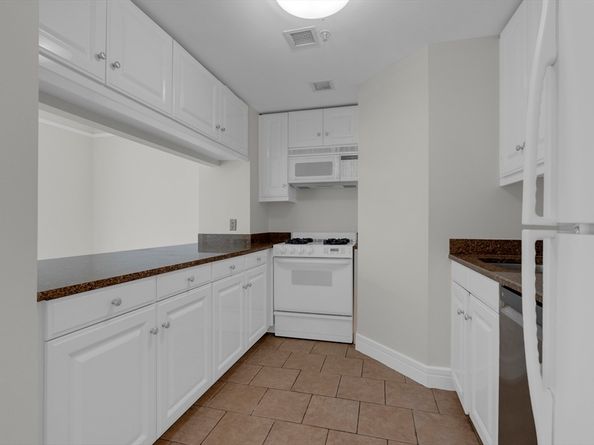 3 Avery St 401, Boston MA 02111