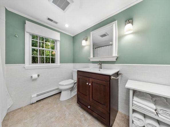198 Pine St, Norwell MA 02061