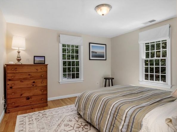 198 Pine St, Norwell MA 02061