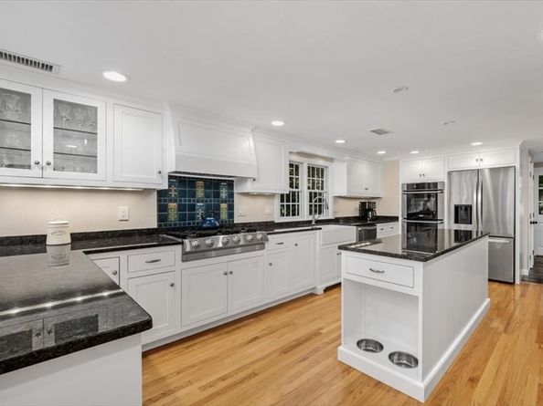 198 Pine St, Norwell MA 02061