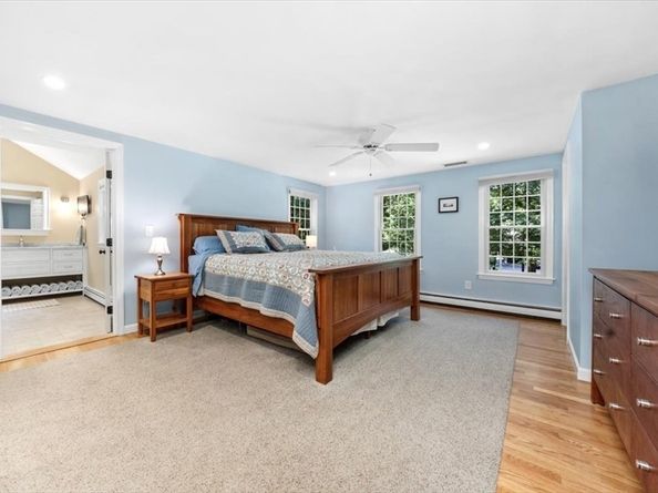 198 Pine St, Norwell MA 02061
