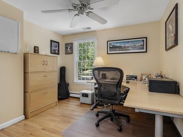 198 Pine St, Norwell MA 02061