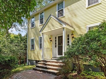 27 Lincoln Drive