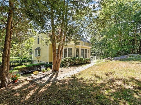 27 Lincoln Drive, Acton MA 01720