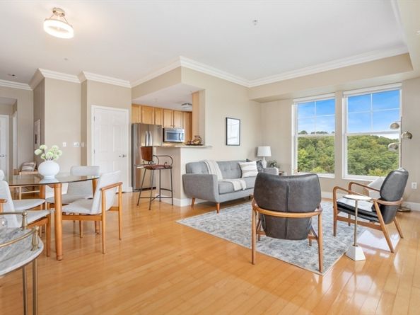 36 Village Rd 601, Middleton MA 01949