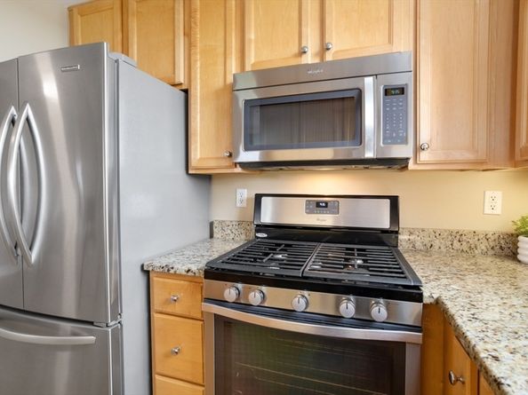 36 Village Rd 601, Middleton MA 01949