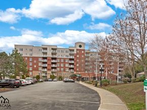36 Village Rd 601, Middleton MA 01949