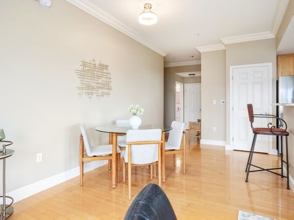 36 Village Rd 601, Middleton MA 01949