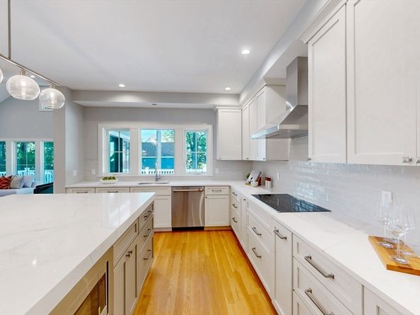41 Kilburn Rd, Newton MA 02465