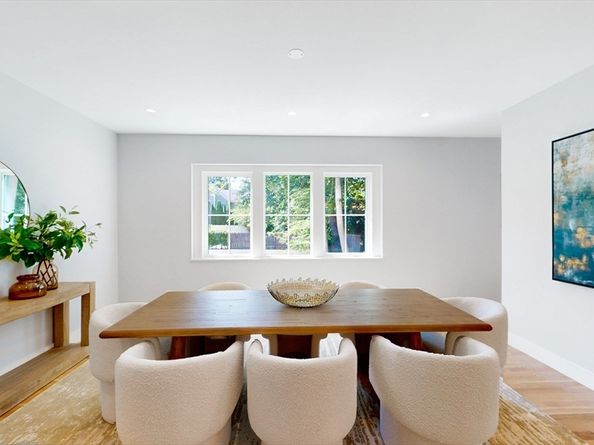 41 Kilburn Rd, Newton MA 02465