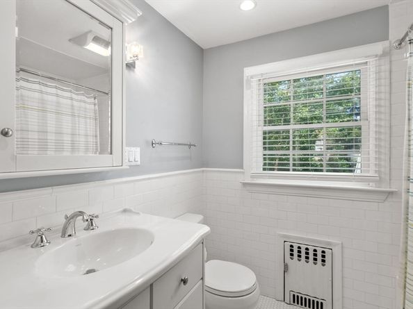 513 Chestnut Street, Newton MA 02468
