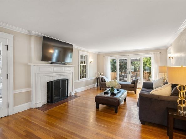 513 Chestnut Street, Newton MA 02468