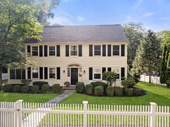 513 Chestnut Street, Newton MA 02468
