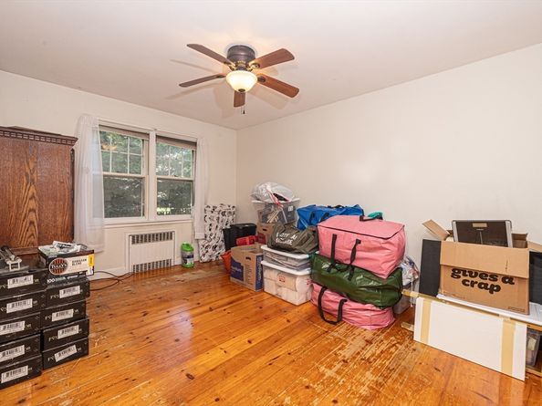 114 Gilbert Rd, Weymouth MA 02189