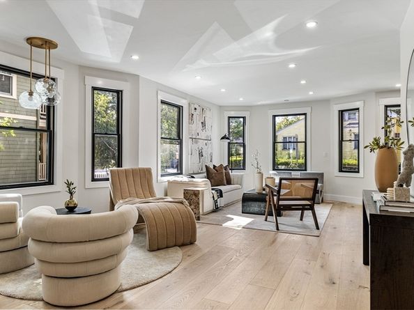 3 Field St, Cambridge MA 02138